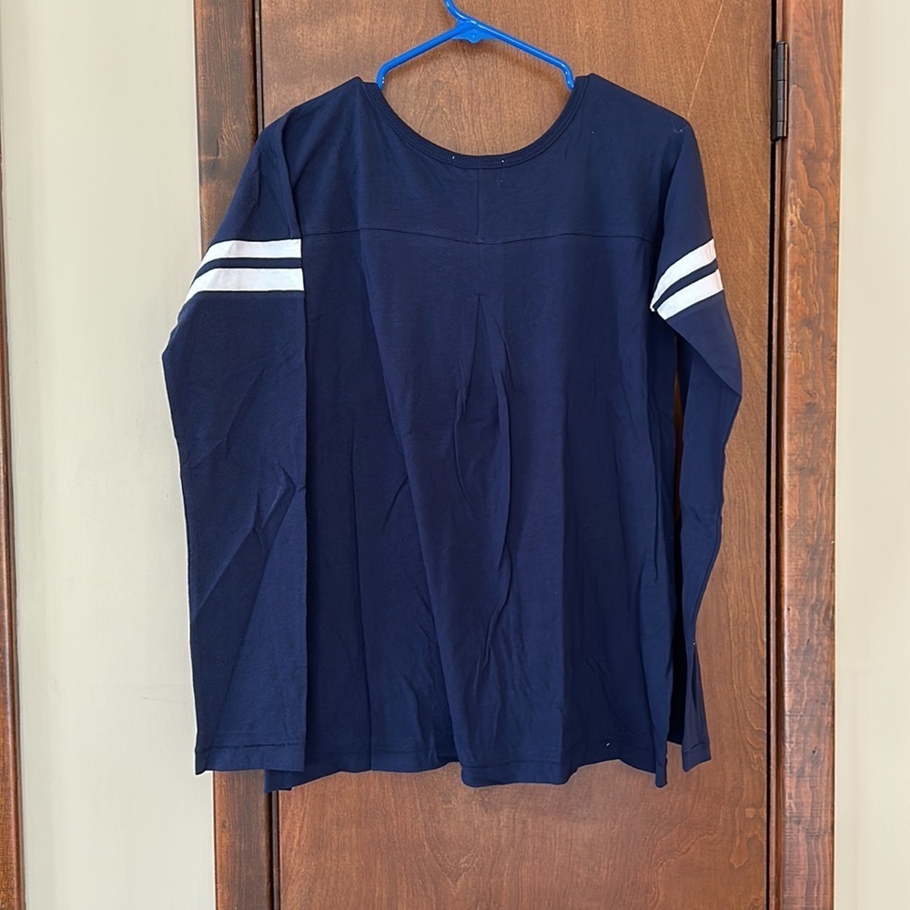 Cleveland Indians size M long sleeve t shirt - Picture 4 of 4